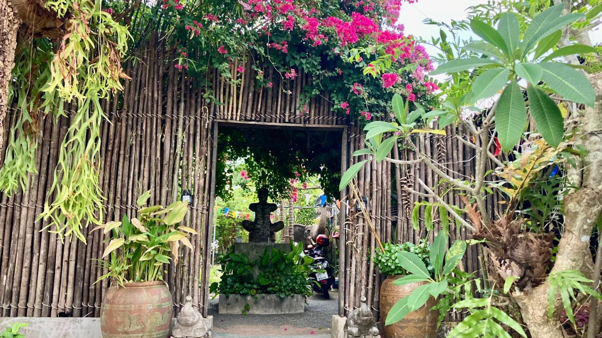 Artist'S Place Trat Exterior photo